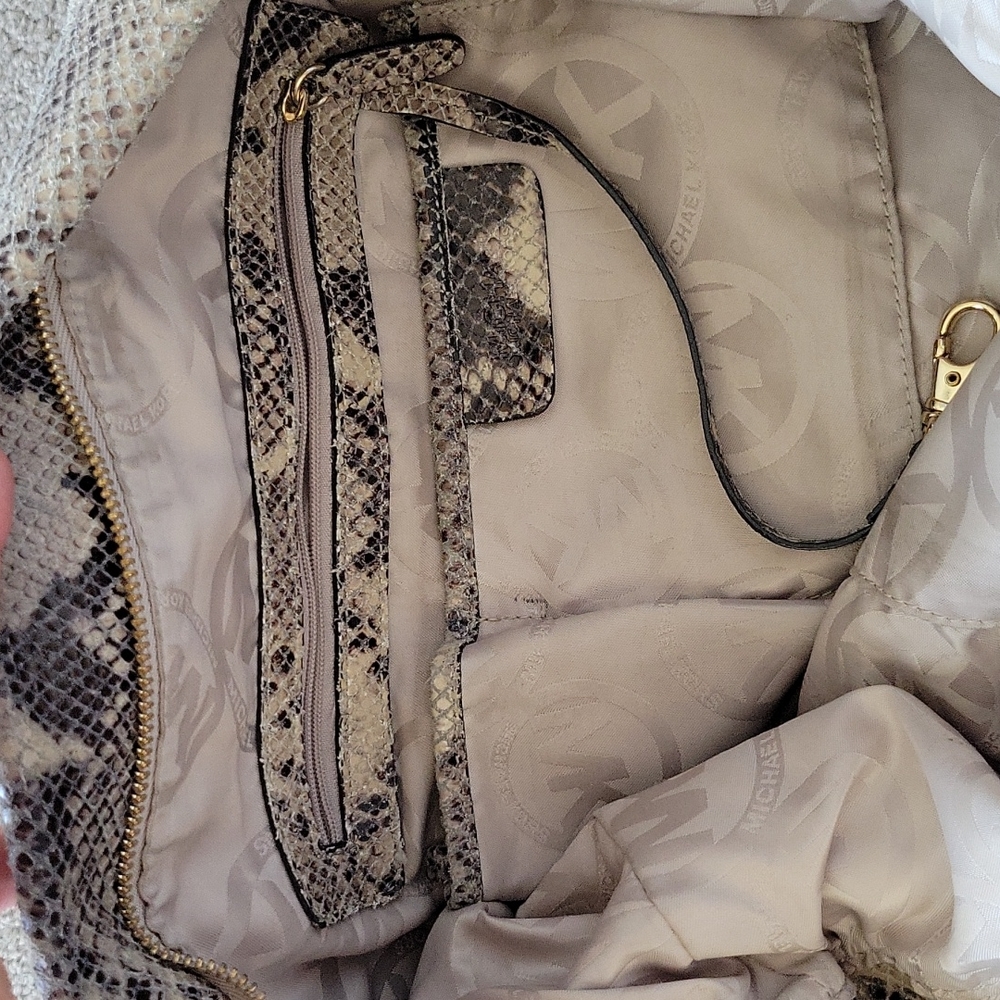 Michael Kors python hobo - Picture 9 of 11